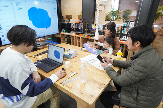 なにをやっているのか